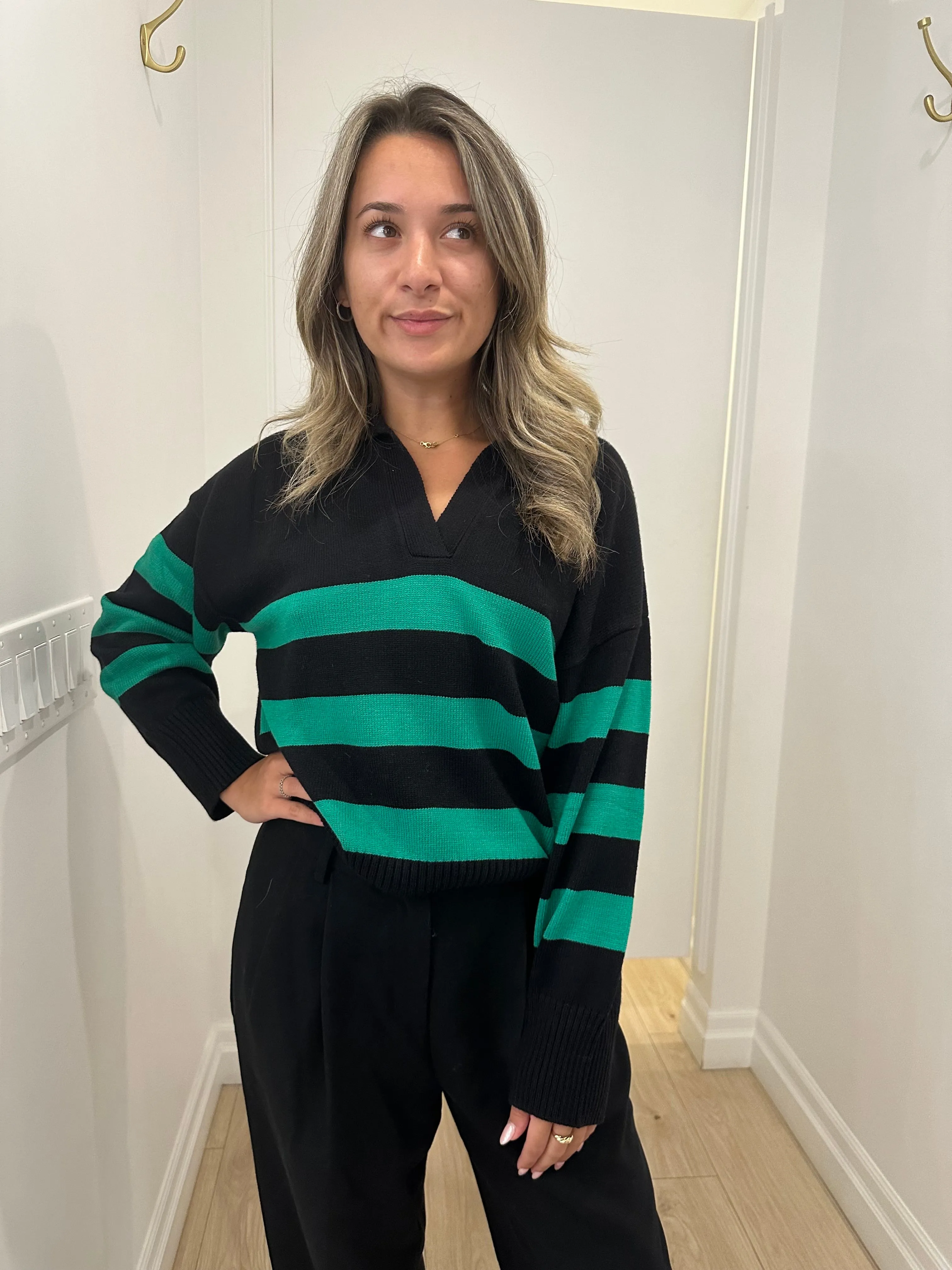 ELAN COLLARED V-NECK SWEATER - BLACK & GREEN STRIPE