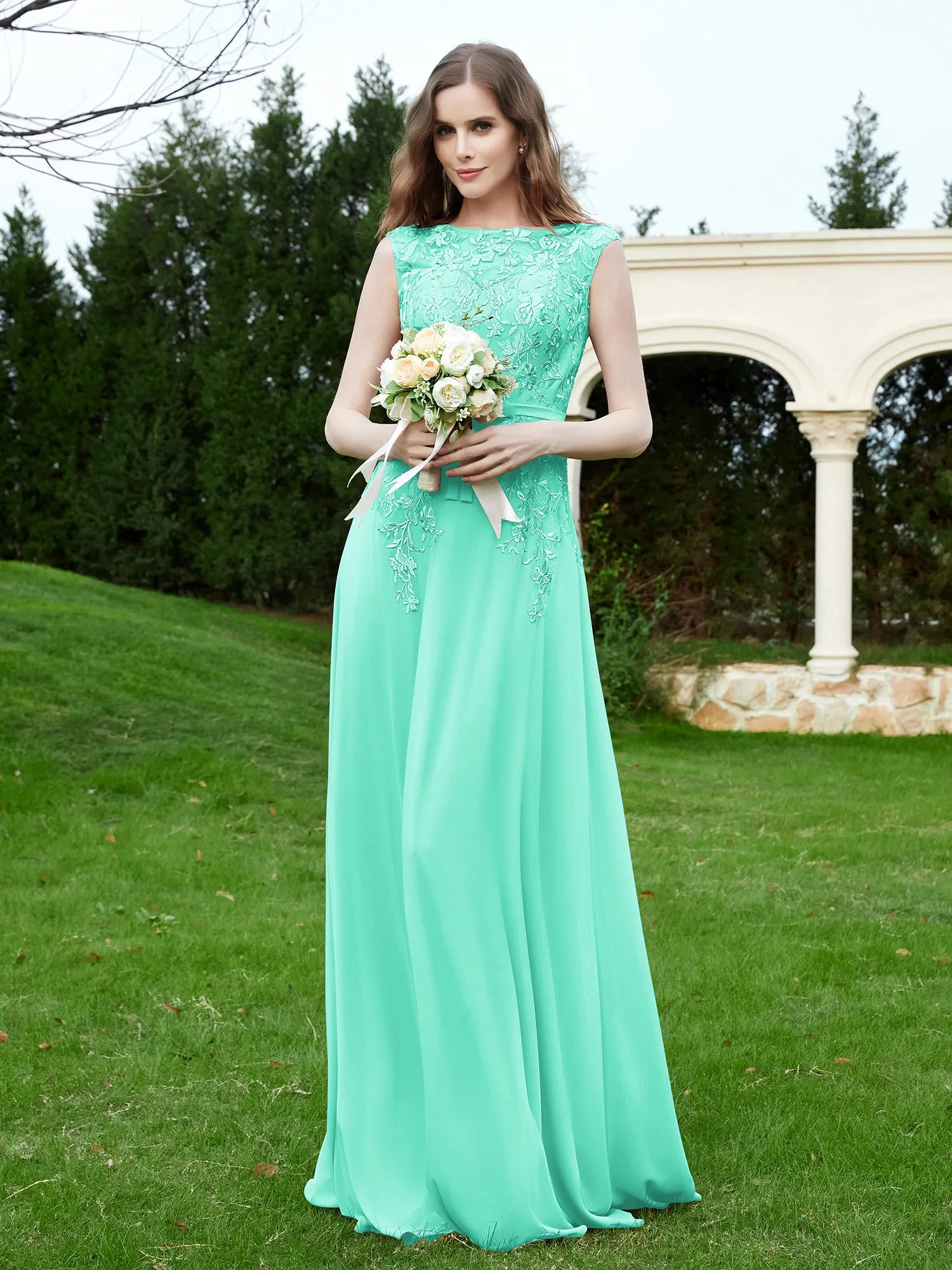 Elegant Illusion Lace Appliqued Dress With Buttons Spa