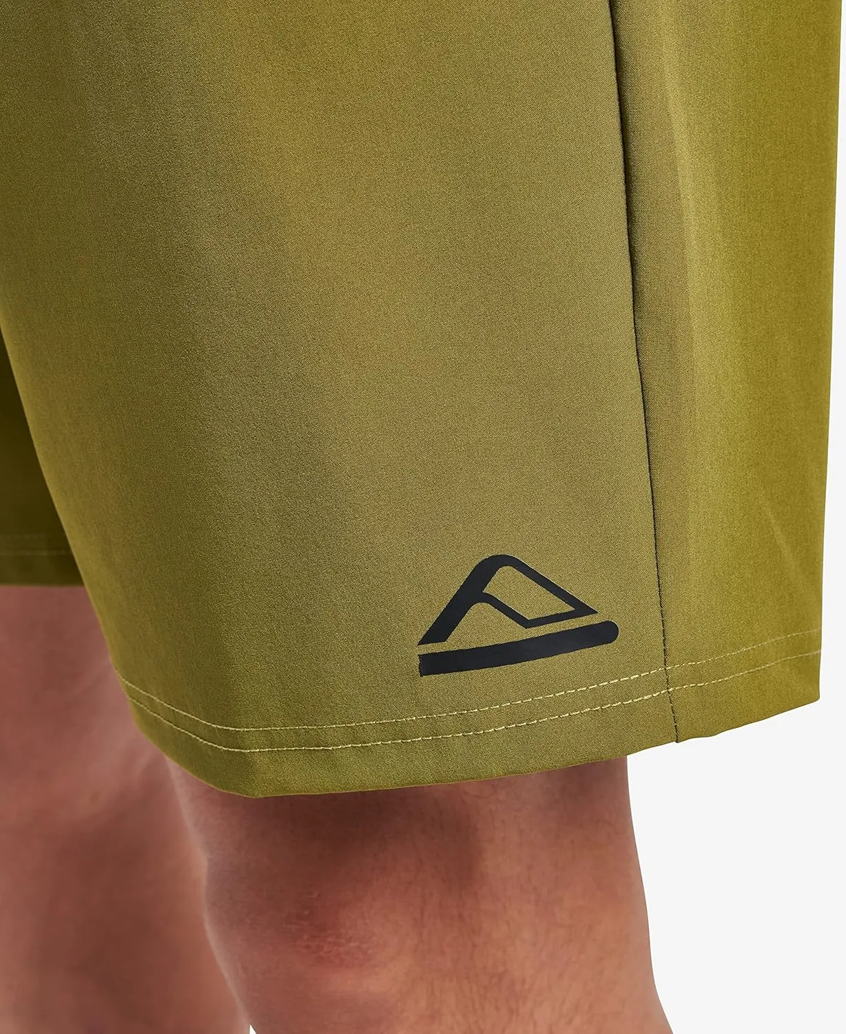 REEF Mens 17" Elastic Waist Short
