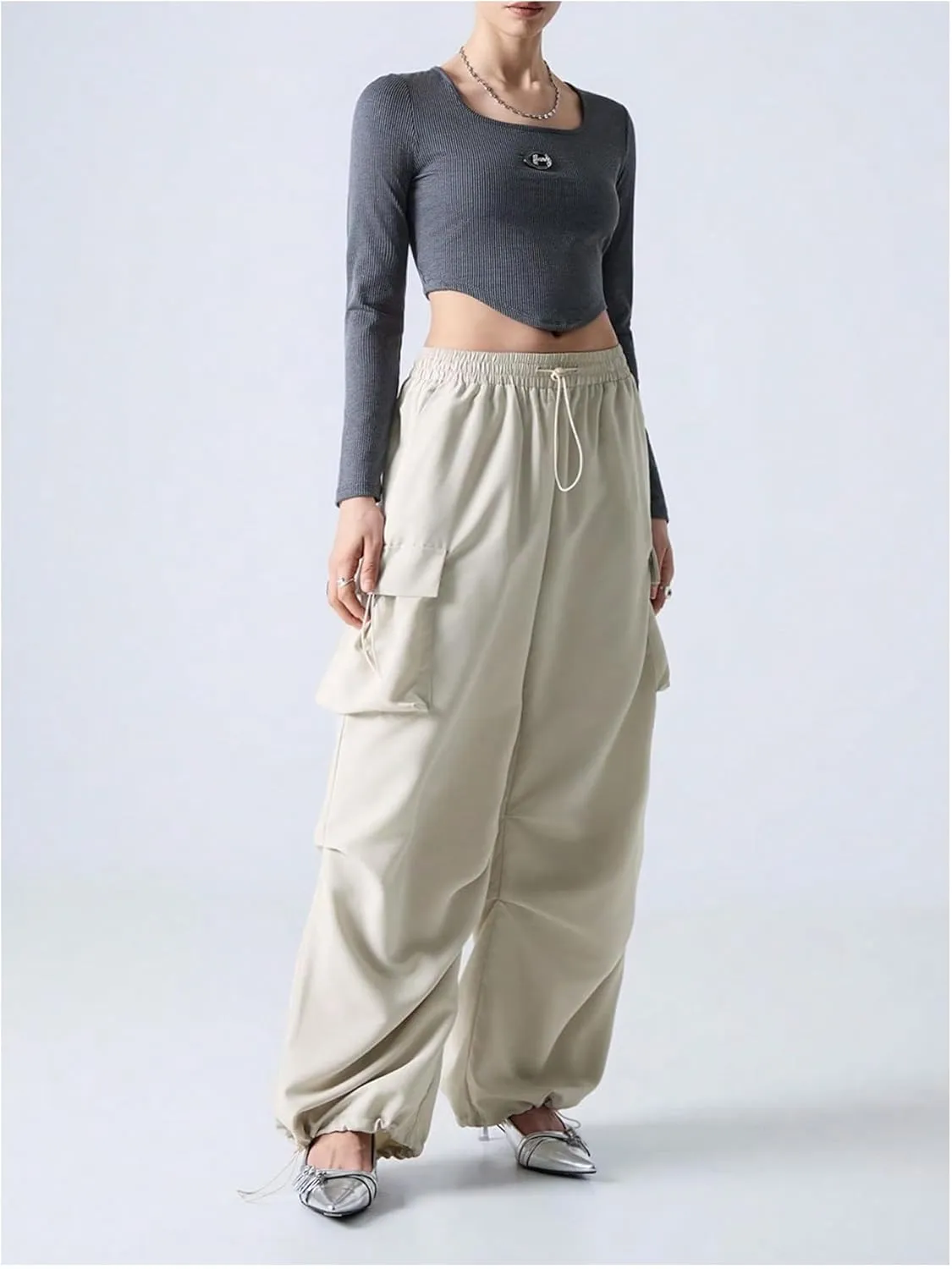 Verdusa Women's Drawstring Waist Cargo Pants Straight Leg Loose Parachute Trousers with Pockets