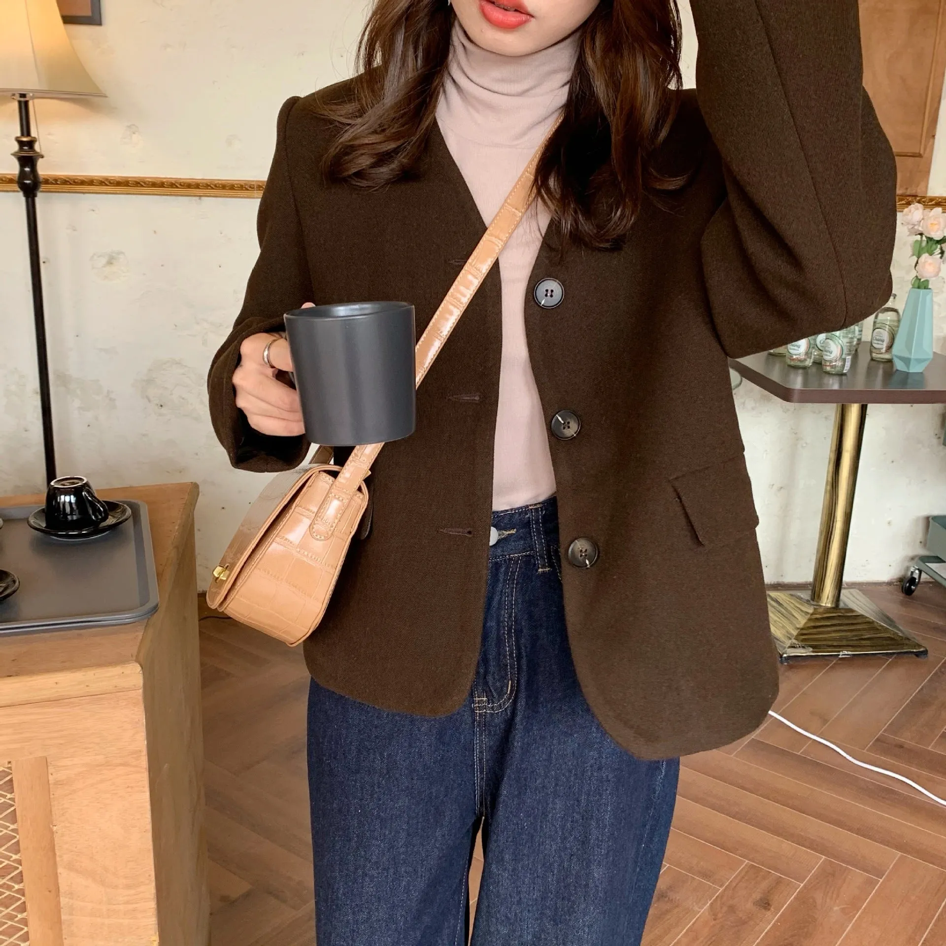 Wholesale Women Clothing V-Neck Short Single-Breasted Woolen Coat